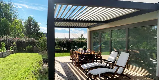 Bioclimatic veranda